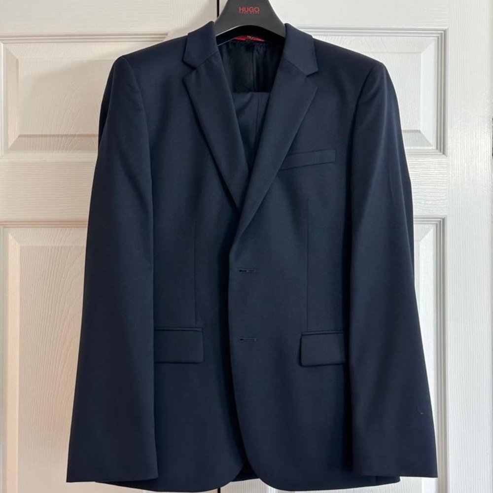 HUGO Aeron2/Hamen2 (Slim-Fit) Supernavy Suit - size 36S